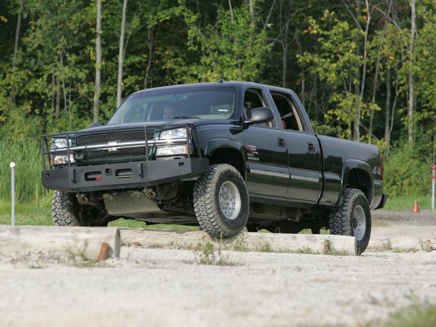 Chevrolet Silverado 2500 HD Crew Cab Enhanced Mobility Package '2004